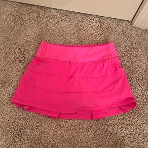 hot pink lululemon skirt💗
